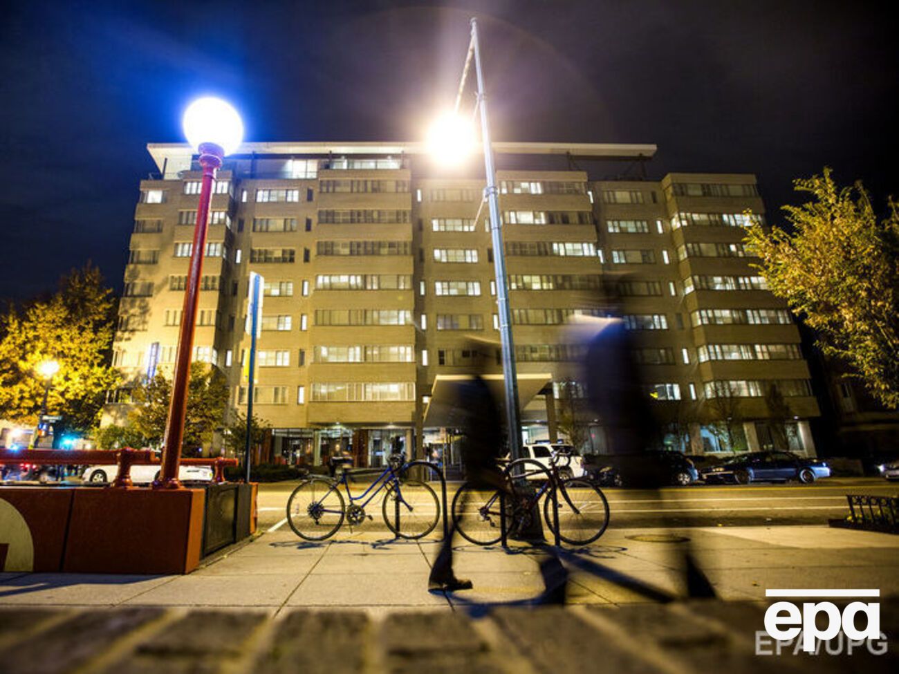 Лесин мог ввязаться в драку перед тем, как поднялся в номер отеля Dupont Circle (на фото), где позже был найден мертвым