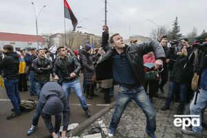 9 марта. Яичная атака на посольство РФ