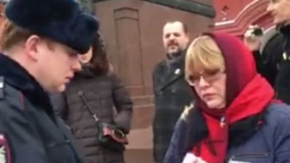 Москвичка Наталья Иванова была задержана за организацию одиночного пикета