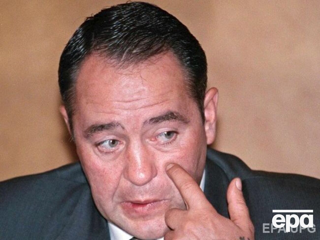 Загранпаспорт Лесина сразу после смерти отдали его вдове