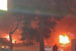 Взрыв прозвучал на автобусной остановке в центре города