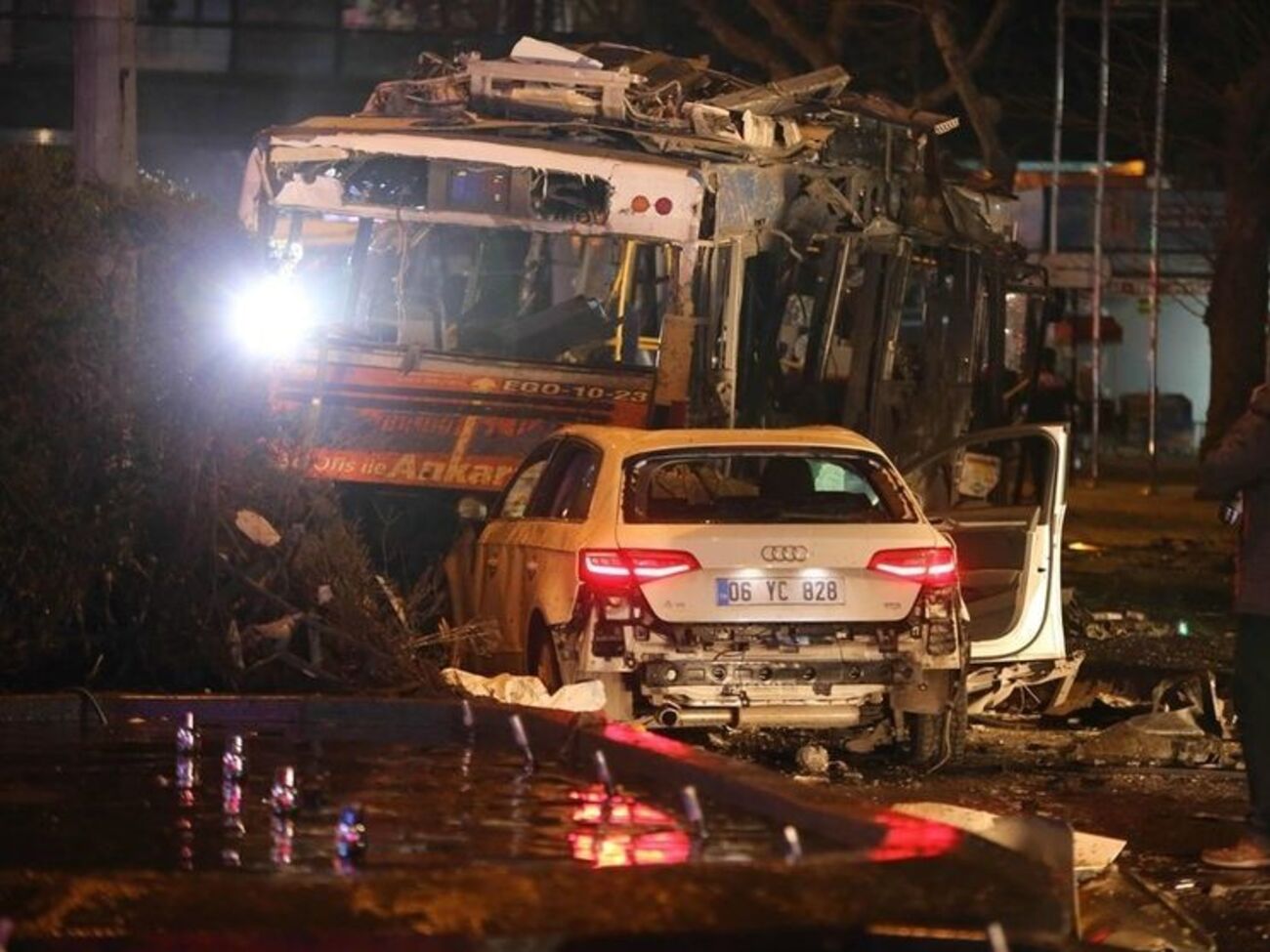 Причиной взрыва, вероятно, стал террорист-смертник