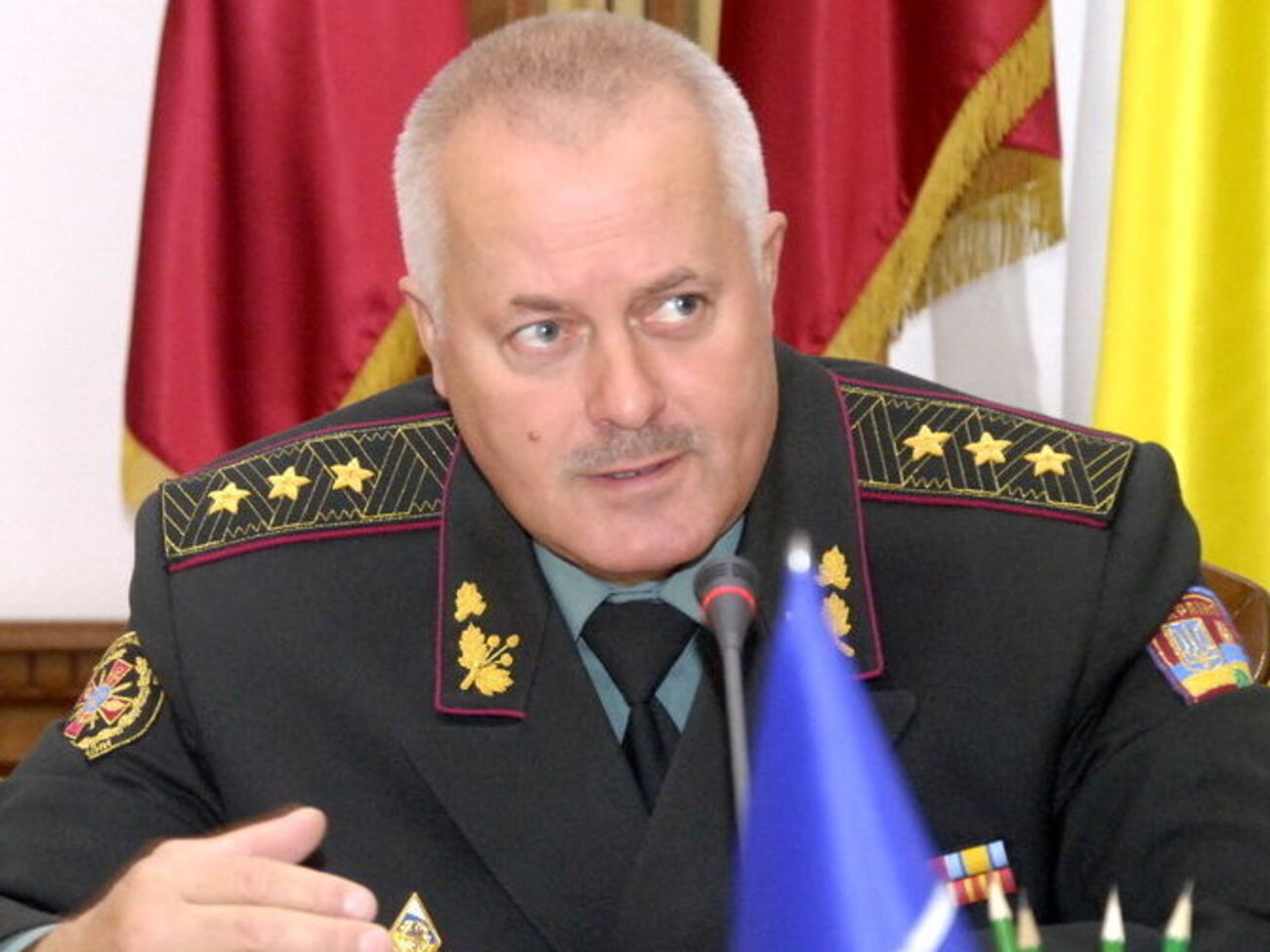 Владимир Замана:&nbsp;Люди попиарились на Майдане, пришли к бюджетному корыту, начали дерибан. Никому в голову не пришло, что надо срочно Крымом заниматься