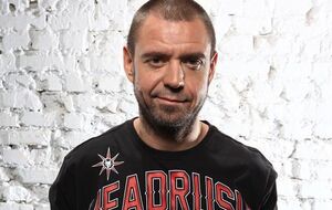 Михалок: Пусть зритель сам решает, кто интересней затянет "Такси" или "Яблони"... Простите меня, что я буду петь свои песни!!!