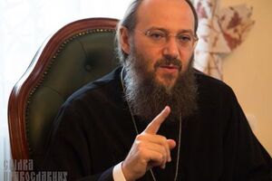Митрополит Антоний: Людей, которых, по-хорошему, следовало бы спасать, помогая им бороться с собственными страстями и духовными недугами, ввергают в пучину соблазнов