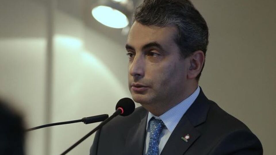Шлосберг заявил, что министр культуры РФ несет ответственность за деятельность своего заместителя
