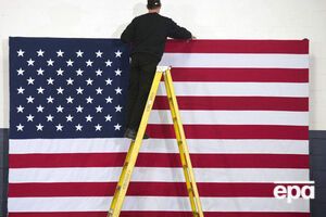 Клинтон и Трамп удерживают лидерство на партийных праймериз