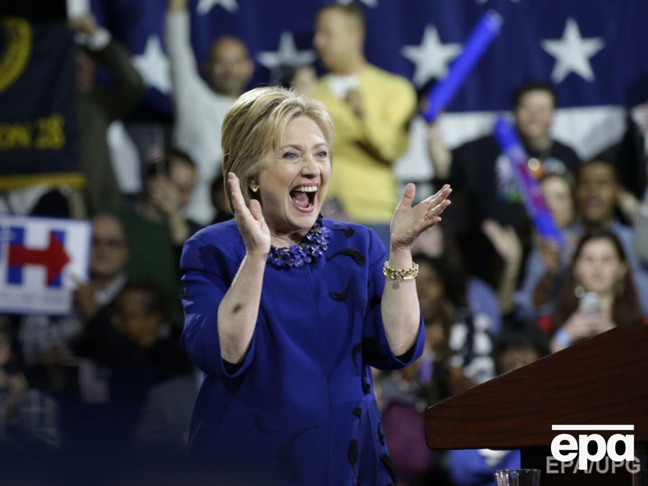 Клинтон упрочила свое положение во второй "супервторник"