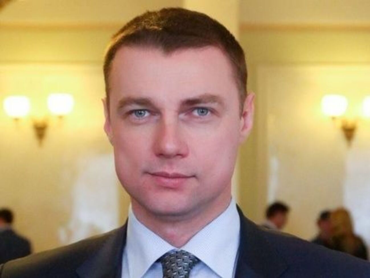 Куприй просит разобраться с зарплатами народных депутатов