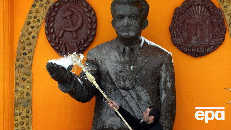 Туристы смогут гулять по дворцу, в котором жил Чаушеску