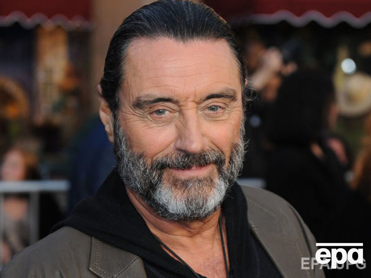 МакШейн посоветовал фанам "Игры престолов" жить реальной жизнью