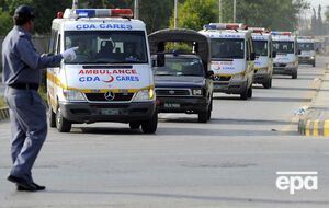 Июнь 2013 года, тела погибших альпинистов везут в аэропорт для отправки на родину