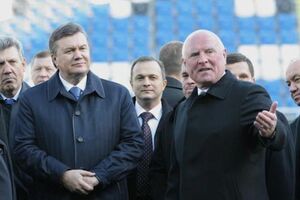 Янукович и Климов на стадионе в Одессе