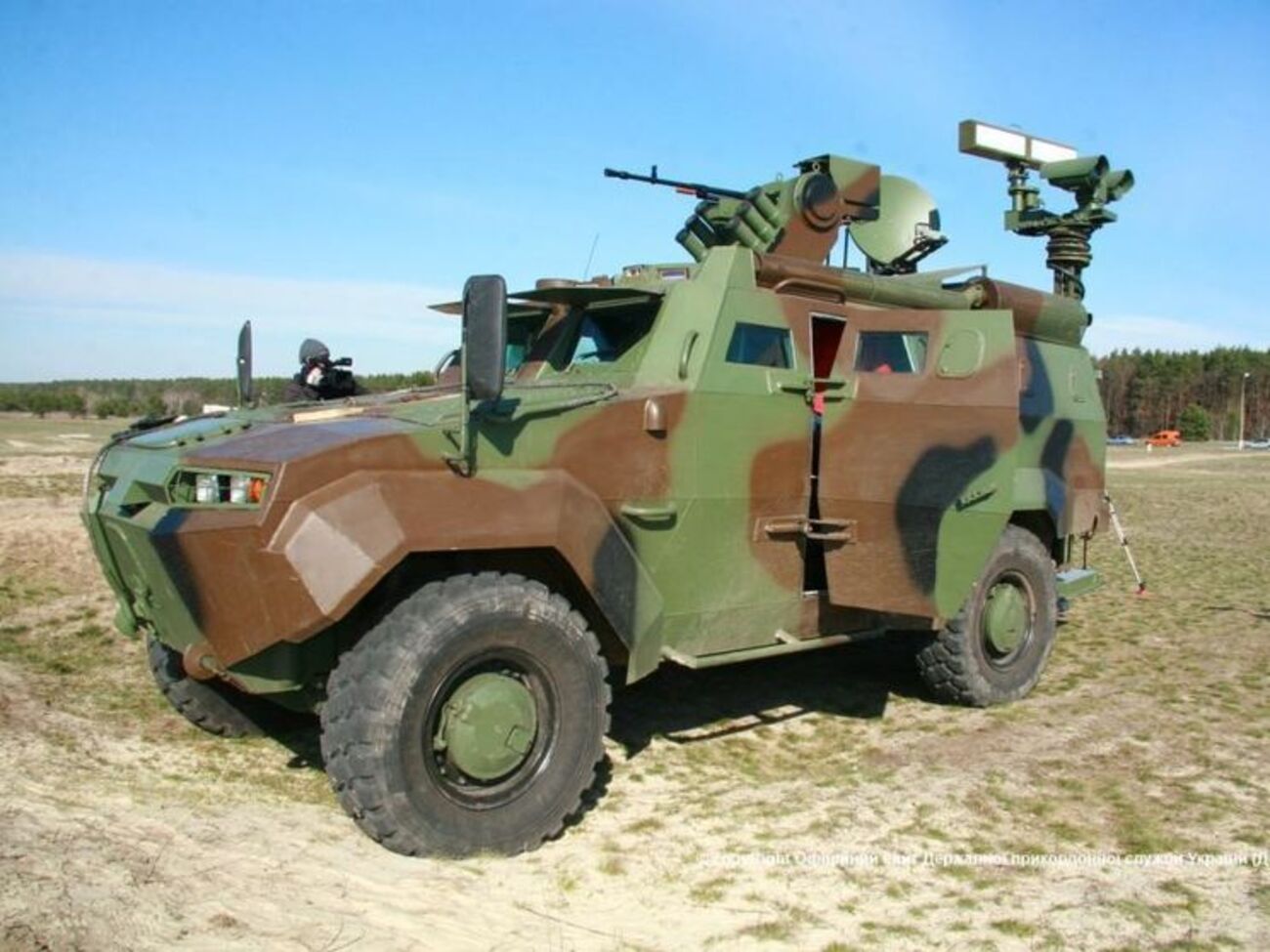 "Тритон" может выдержать взрыв противотанковой мины мощностью до 6 кг