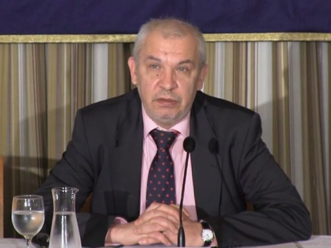 Харченко: Единственное оружие, которое у нас есть – это слово, достоинство и манеры