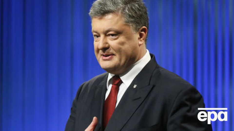 Зарплата Порошенко за январь составила 11 620 грн