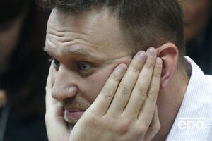 Навальный: Регулярно журналисты НТВ и других каналов просто ломятся в мою квартиру, пугая моих детей