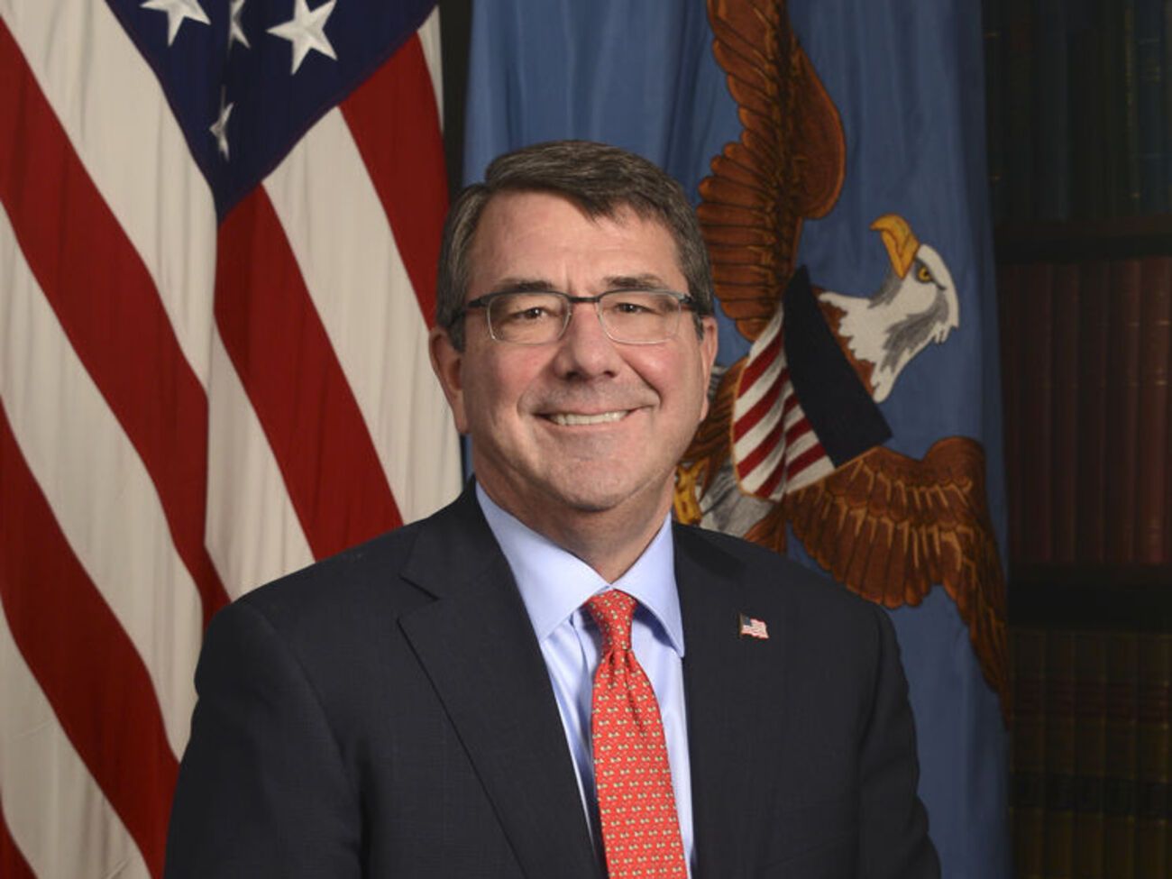 Министр обороны США Эштон Картер хочет отдать под командование женщины авиацию в Тихом океане