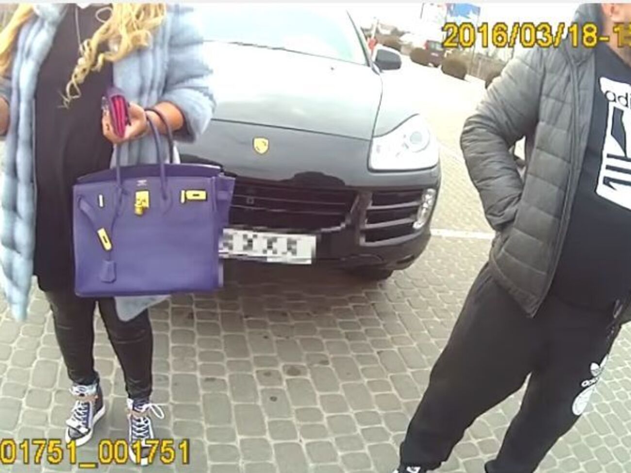 Юристы на Porshe&nbsp;Cayennе&nbsp;оскорбляли полицейских
