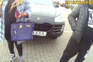 Юристы на Porshe Cayennе оскорбляли полицейских