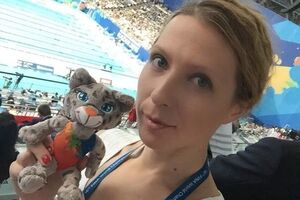 Чурикова уже вышла в свет без обручального кольца