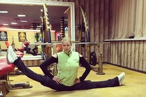 Волочкова: Я до сих пор не могу понять, зачем крестной маме моей Ариадны вчера нужно было столь злобно, ехидно и не по-человечески устраивать мне прилюдное судилище на записи ее программы на НТВ