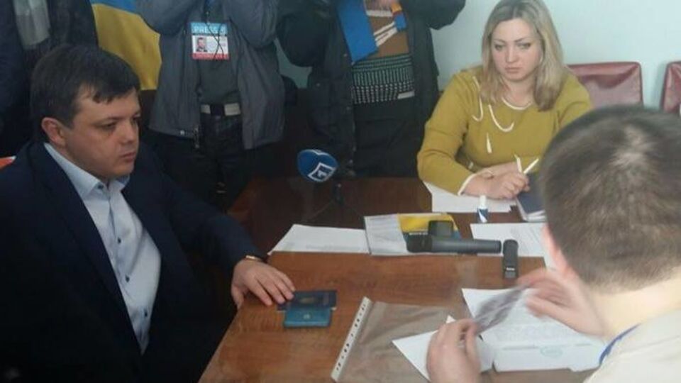 Семенченко подал документы как кандидат в мэры Кривого Рога