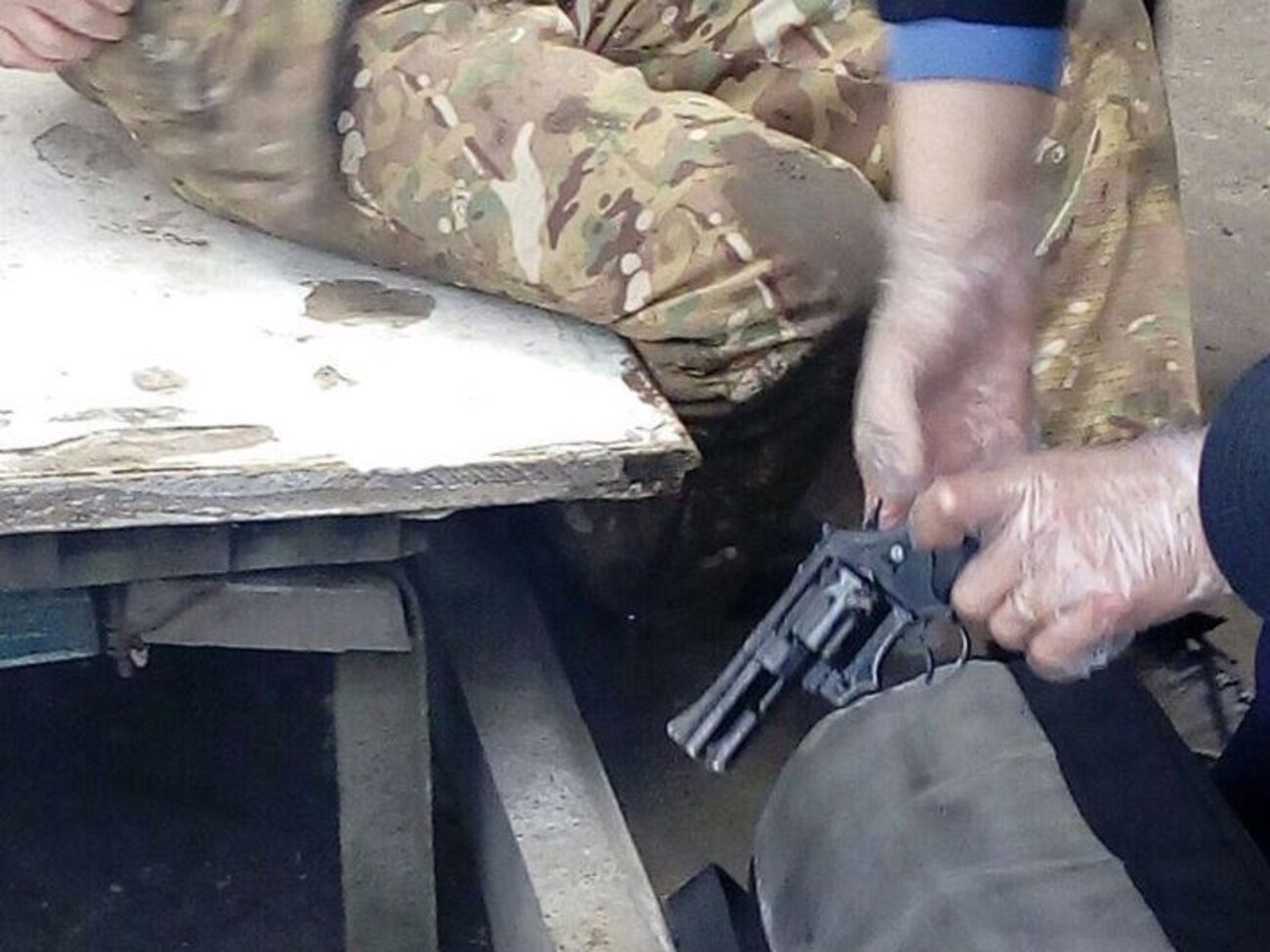 У злоумышленника изъят пистолет