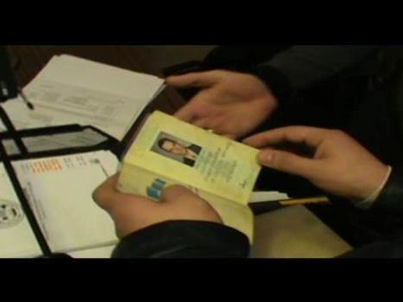 Коррупционный&nbsp;механизм по изготовлению поддельных документов организовали двое бывших сотрудников правоохранительных органов