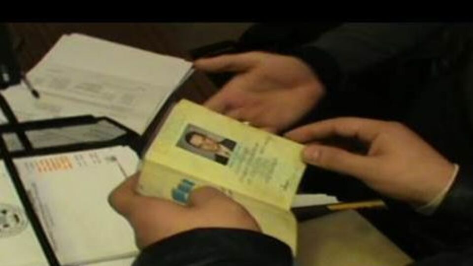 Коррупционный механизм по изготовлению поддельных документов организовали двое бывших сотрудников правоохранительных органов