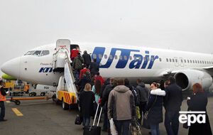 Самолет авиакомпании UTair вылетел из Внуково, но затем вернулся и совершил экстренную посадку