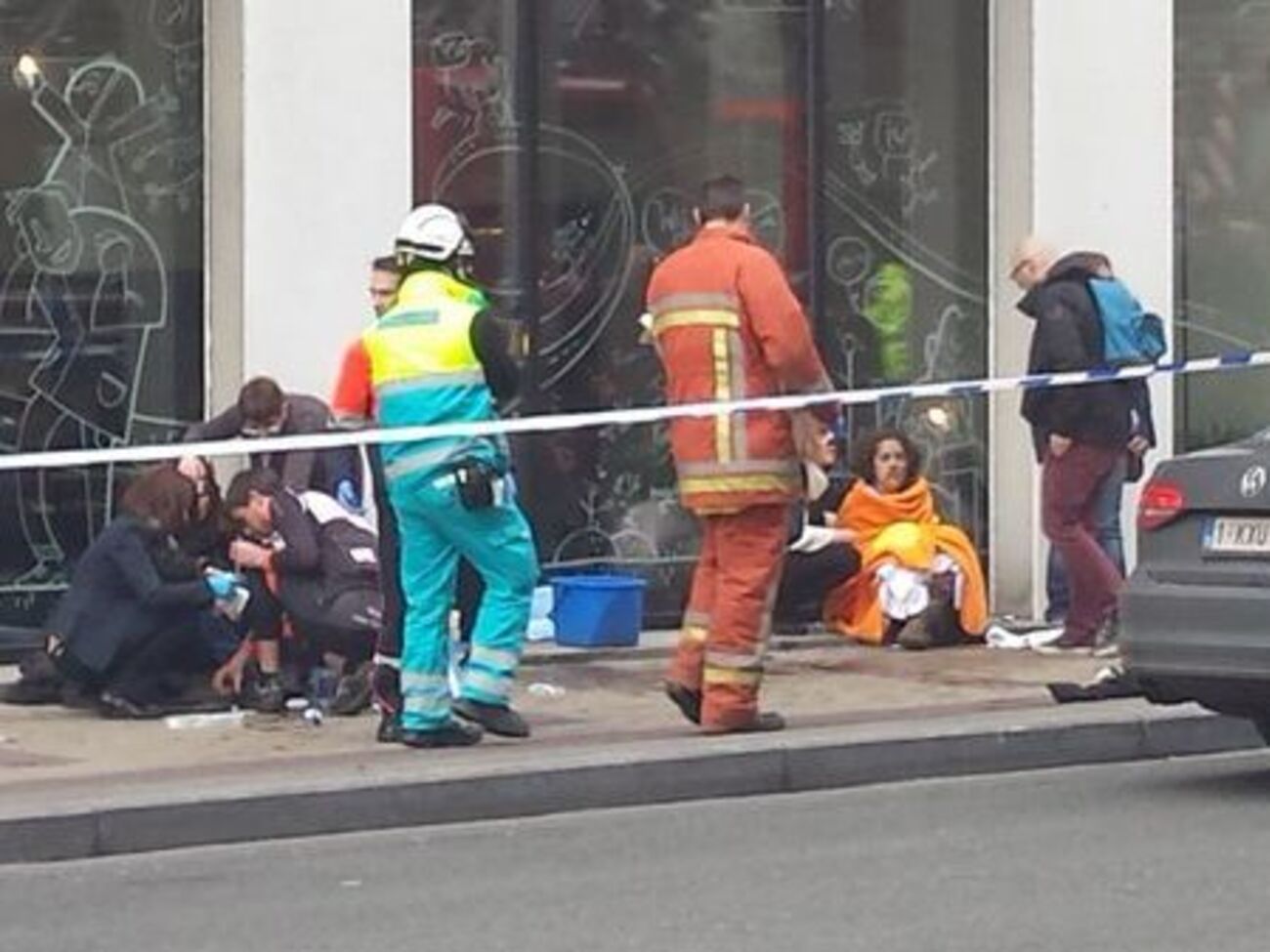 Взрывы в аэропорту и на станции метро в Брюсселе. Фоторепортаж