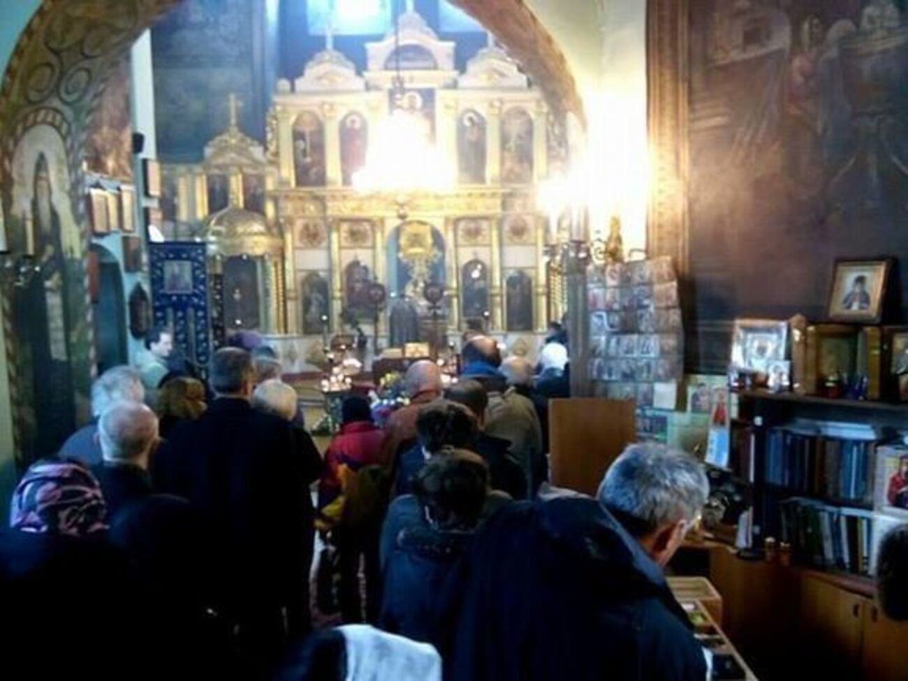 В церкви на Подоле отпевают Гонгадзе