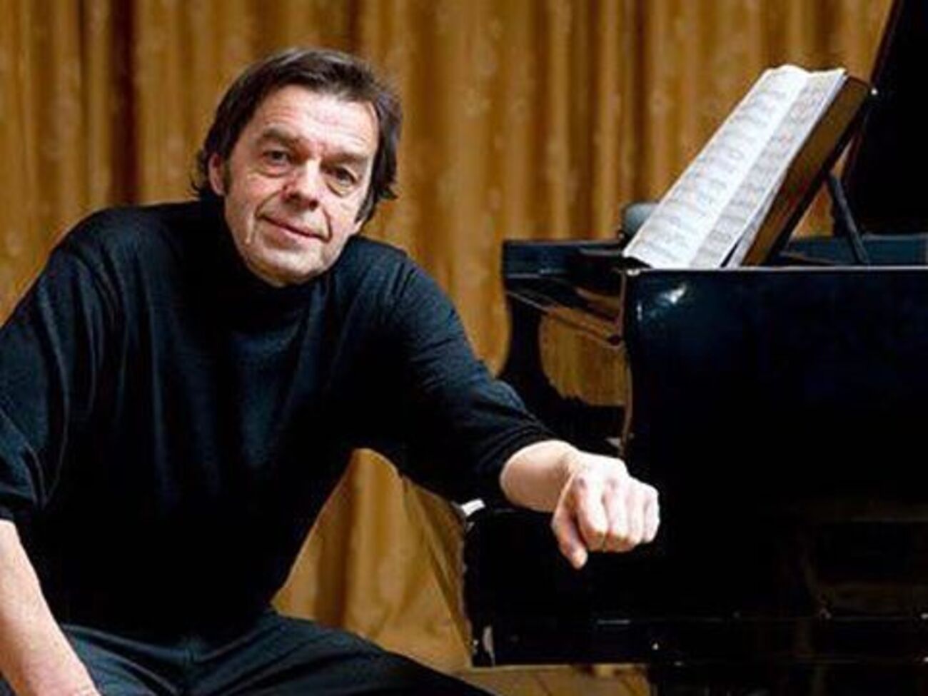 Фадеев написал стихи памяти отца