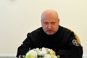 Турчинов: Террористы всегда выбирают самые уязвимые точки, атакуя незащищенных мирных граждан