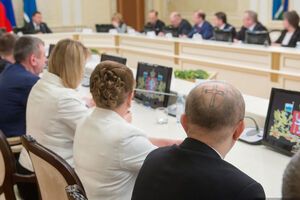Депутат с татуировкой паука Евгений Сурнин