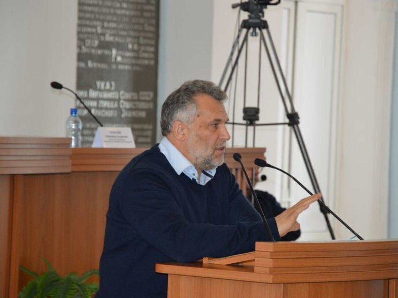 Чалый официально ушел в отставку