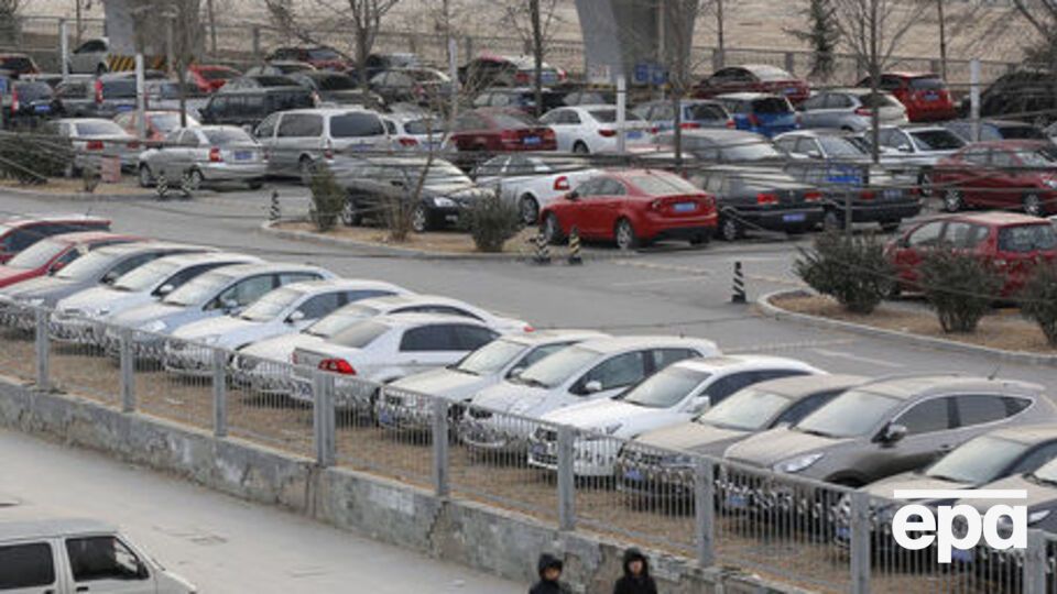 Любой автовладелец сможет узнать, легально ли работает та или иная столичная парковочная площадка