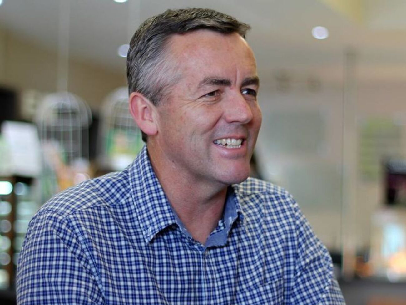 Честер пообещал найти обломки пропавшего самолета