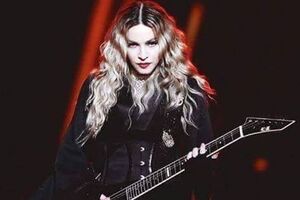 Мадонна показала откровенный танец с Кристи