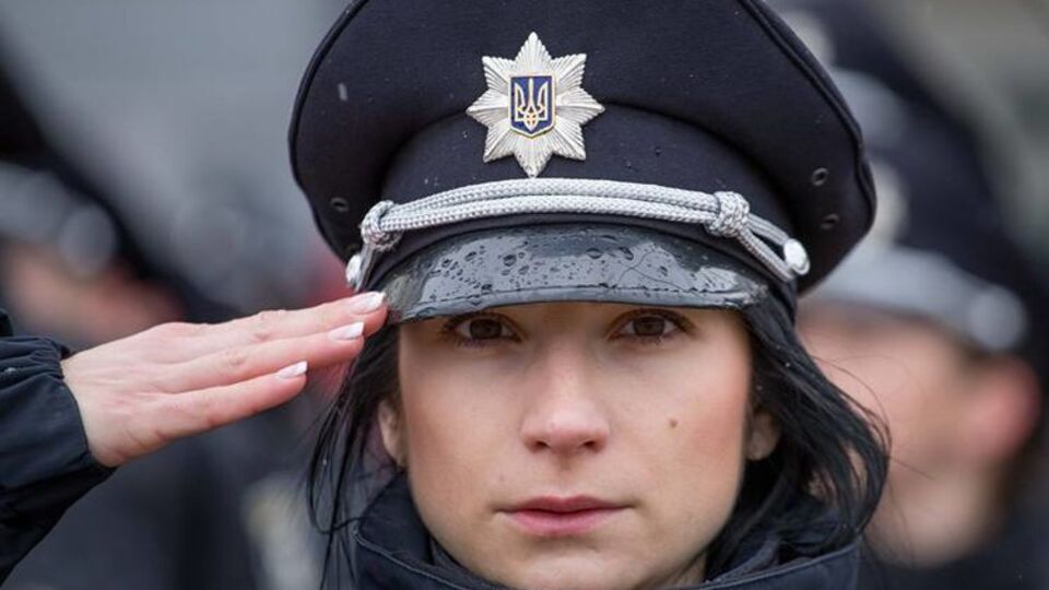 Лейтенант полиции Майя Бреславская