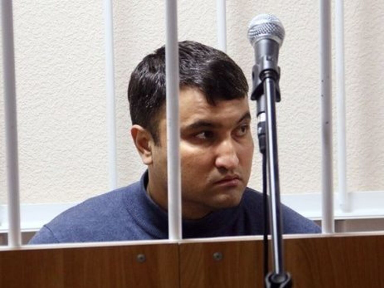 32-летний медик Зелендинов обвинялся по двум статьям: причинение тяжкого вреда здоровью, повлекшее по неосторожности смерть потерпевшего, и причинение побоев из хулиганских побуждений