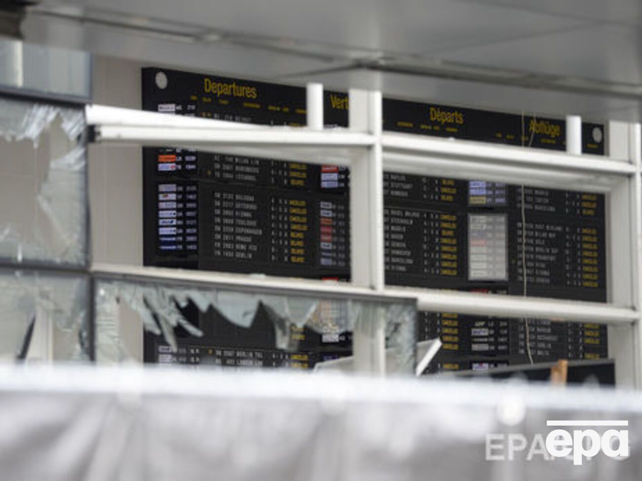 В Бельгии понизили уровень опасности после терактов