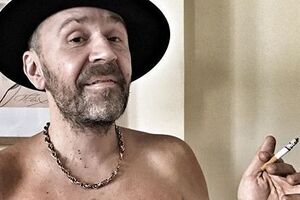 Шнуров: Я по собственной прихоти делаю из средних певичек вполне себе звездочек