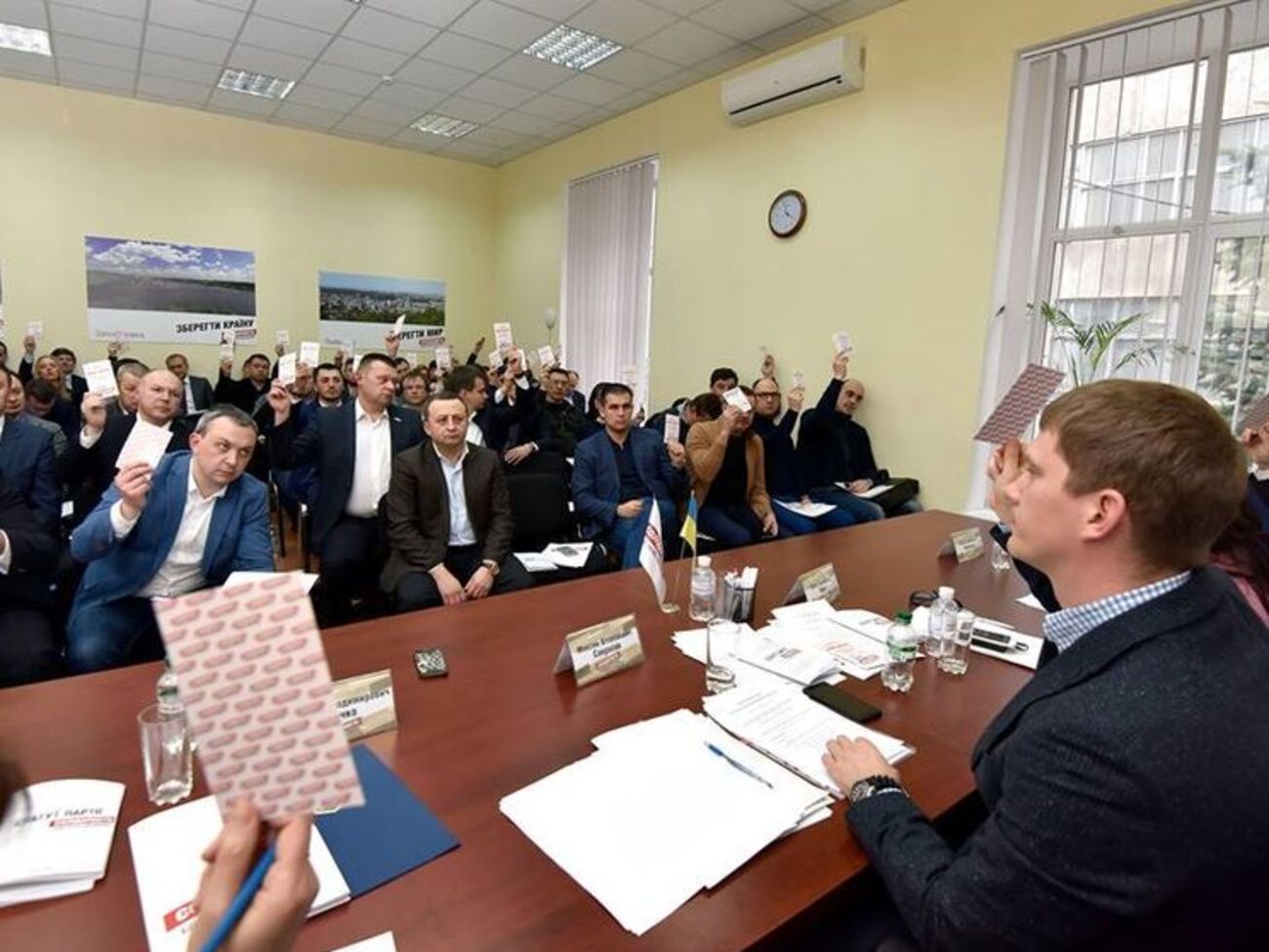 БПП решил отобрать мандаты у Томенко и Фирсова