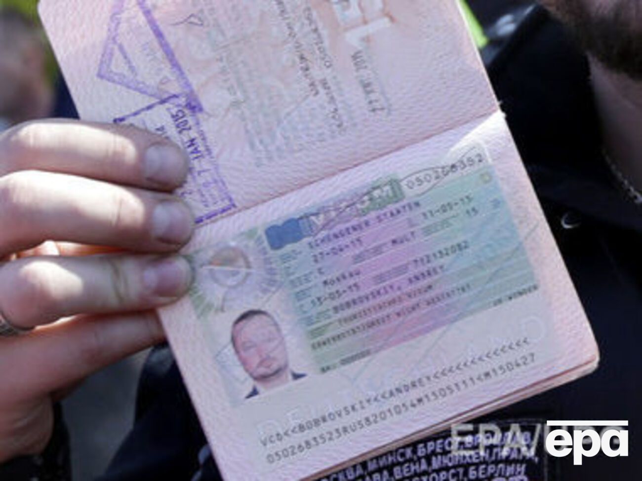 Количество отказов во въезде в Шенгенскую зону для россиян выросло с 0,9% до 1,3%