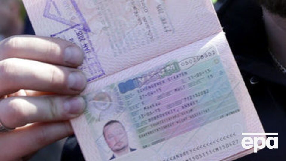 Количество отказов во въезде в Шенгенскую зону для россиян выросло с 0,9% до 1,3%