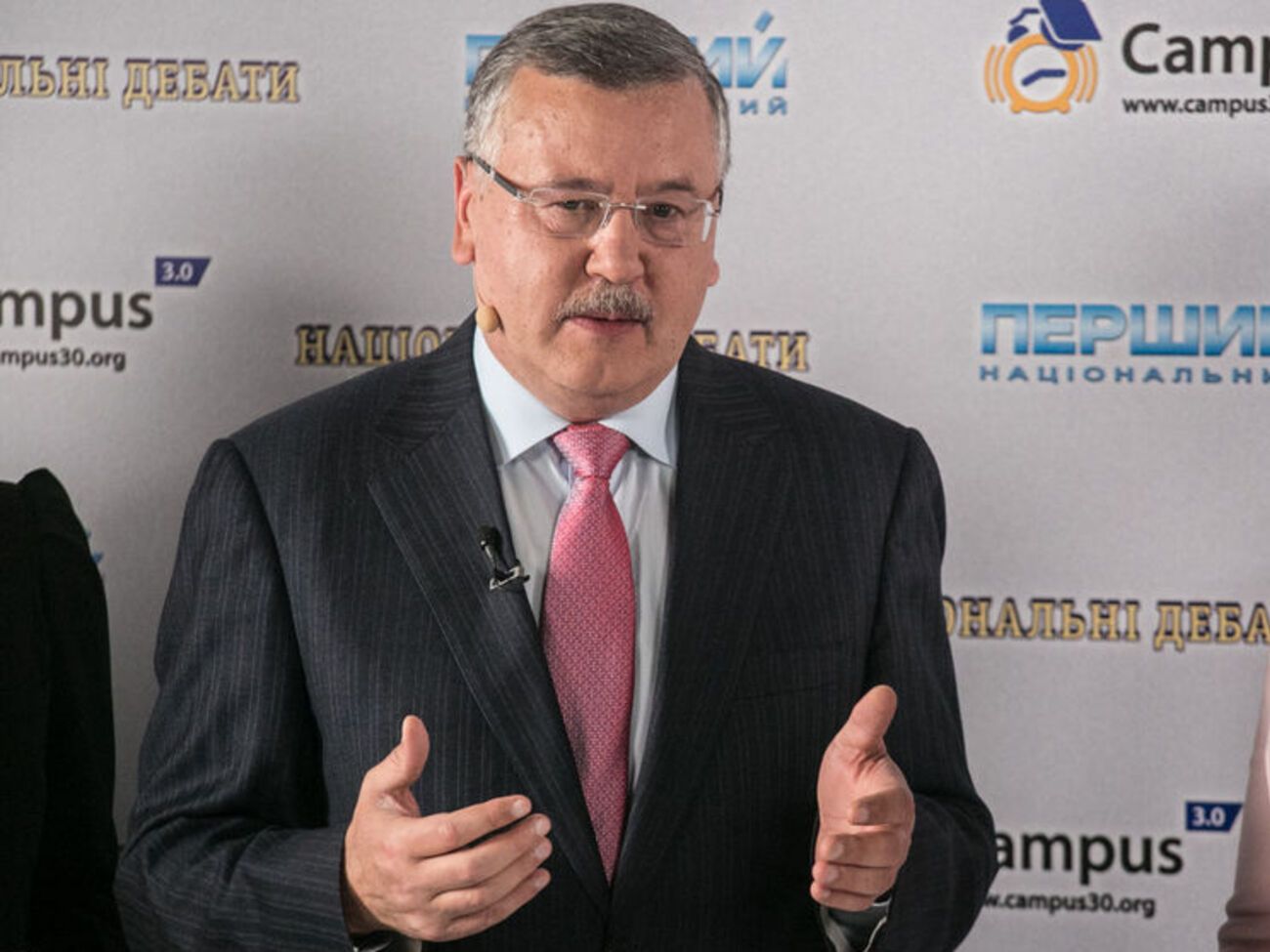 Гриценко о Гройсмане: Нигде в мире невозможно, чтобы депутат, впервые получивший мандат национального парламента, стал сразу спикером