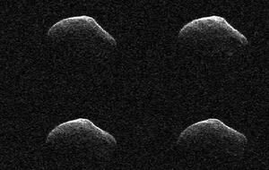 NASA смонтировало видео из радарных снимков пролетевшей мимо Земли кометы