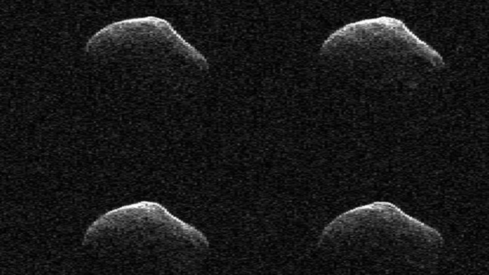 NASA смонтировало видео из радарных снимков пролетевшей мимо Земли кометы